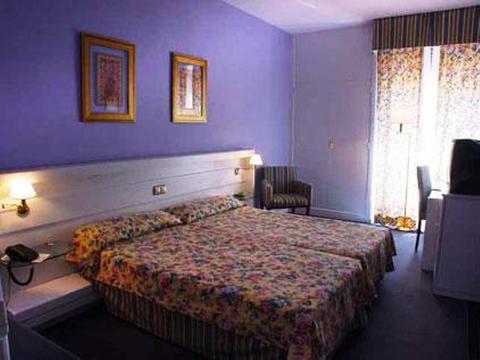 Hotel Las Cigueenas Trujillo Luaran gambar