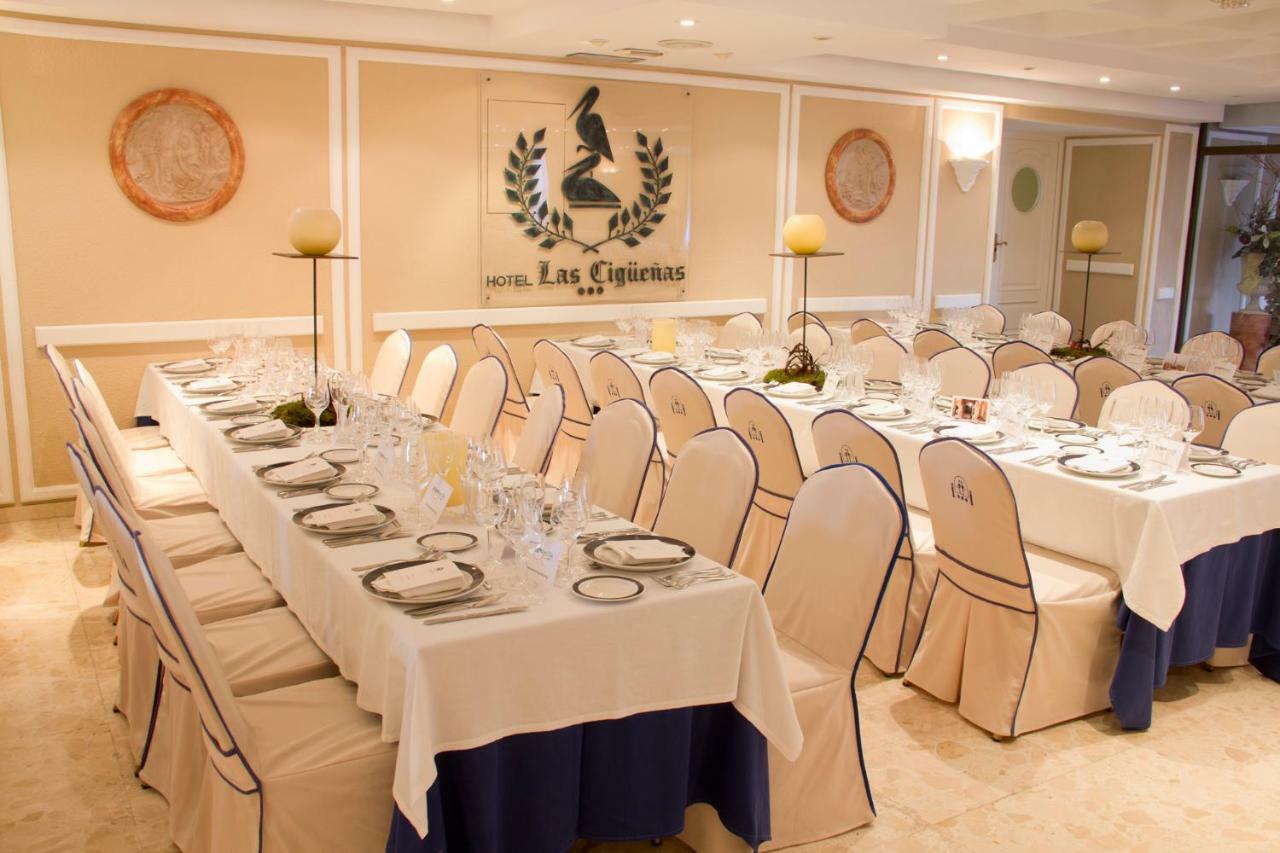 Hotel Las Cigueenas Trujillo Luaran gambar
