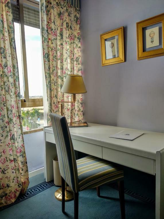 Hotel Las Cigueenas Trujillo Luaran gambar