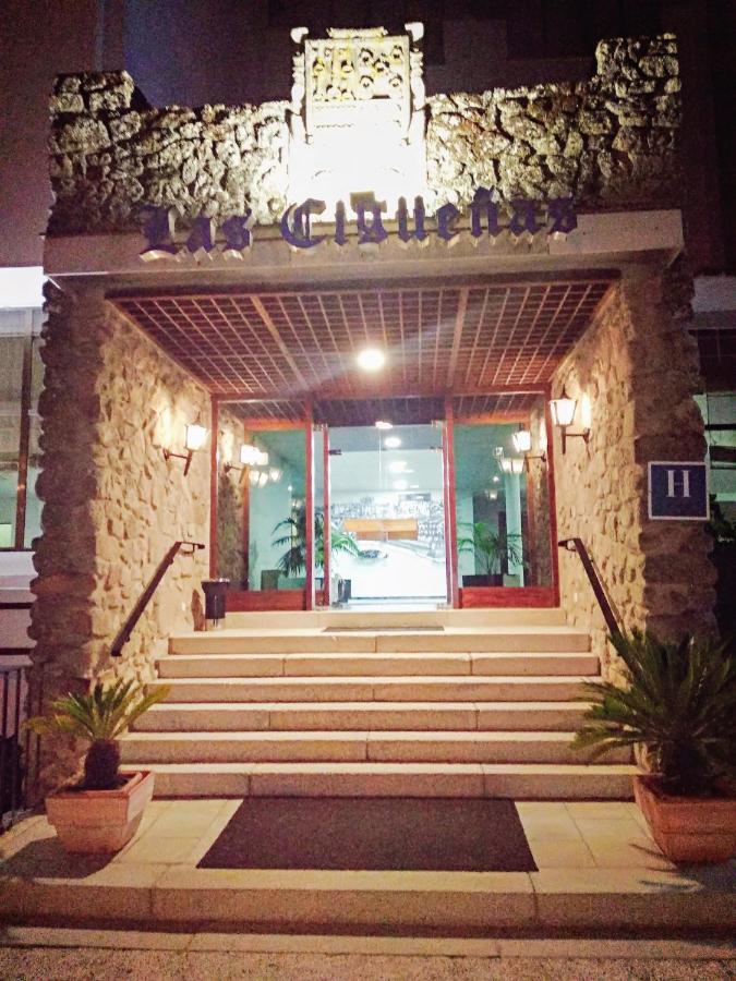 Hotel Las Cigueenas Trujillo Luaran gambar