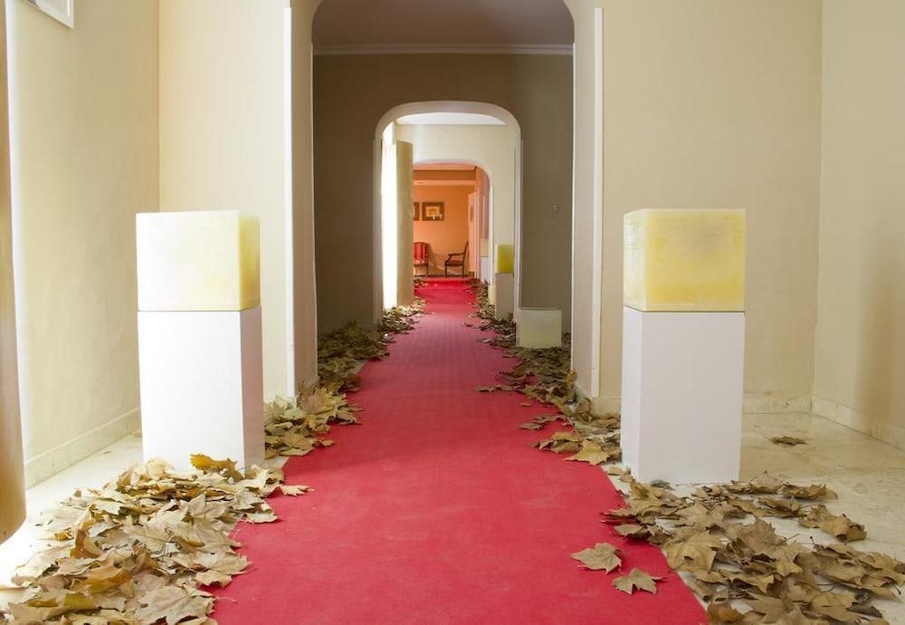 Hotel Las Cigueenas Trujillo Luaran gambar